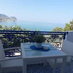 Bouganville Stegna