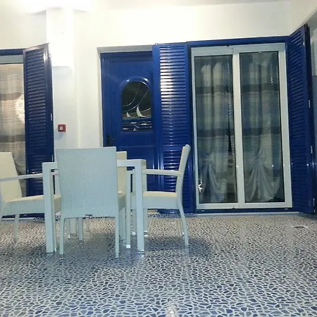 Bouganville Stegna Daire Archangelos (Rhodes)