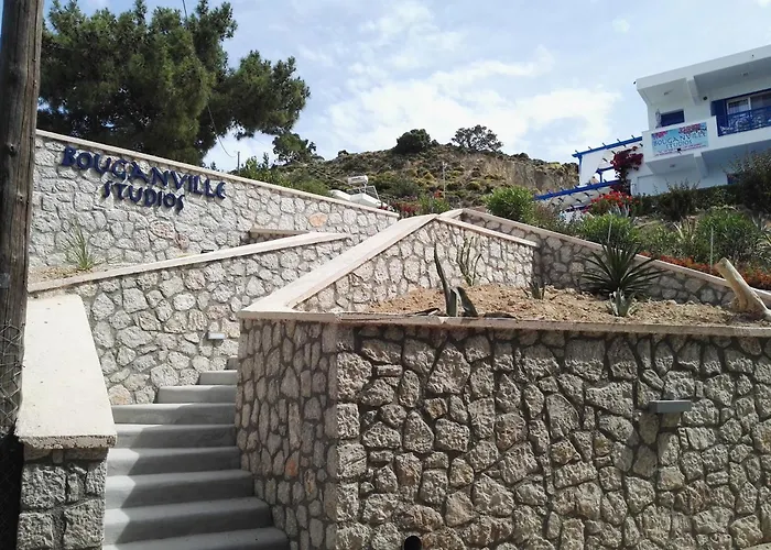 Bouganville Stegna * Archangelos (Rhodes)