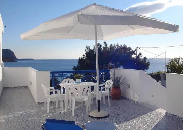 Bouganville Stegna * Archangelos (Rhodes)